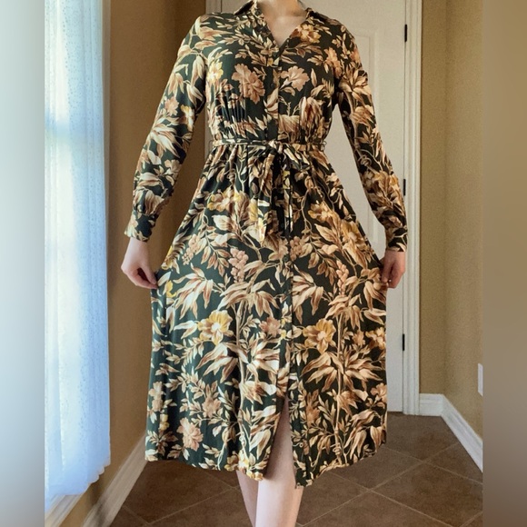 H&M Dresses & Skirts - H&M size 6 maxi dress